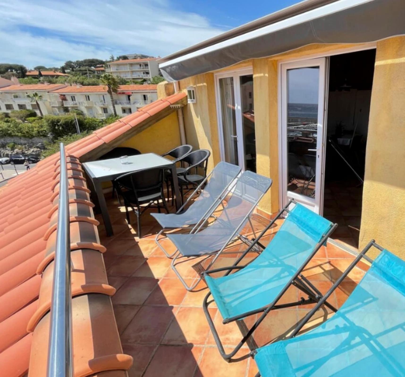 La Perle De Cassis - Terrace With Sea View Lägenhet Exteriör bild